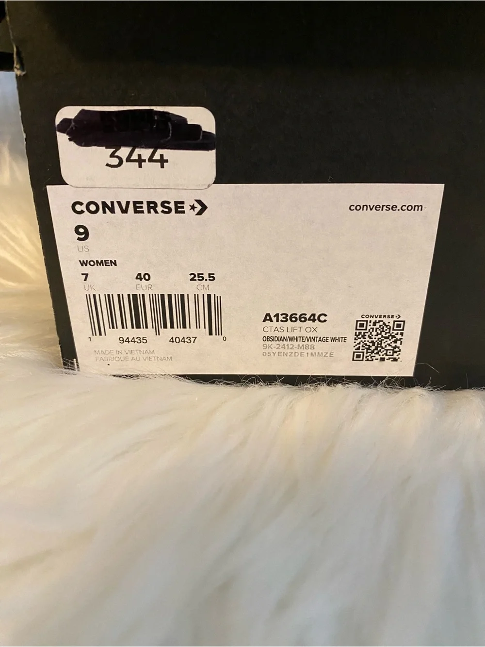 Converse Navy Gingham Plaid Low Top Sneakers - NEW